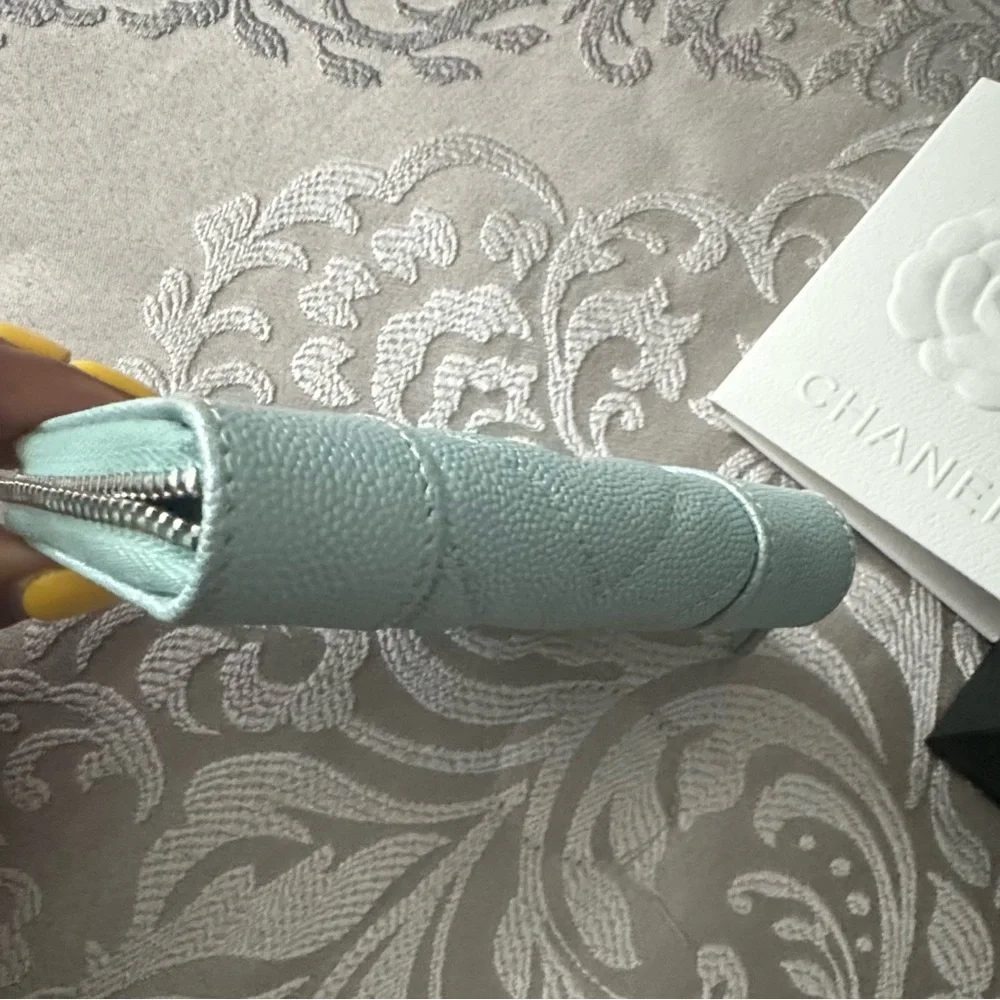 CHANEL Light Blue Leather Zipped Coin Purse (New in Box)